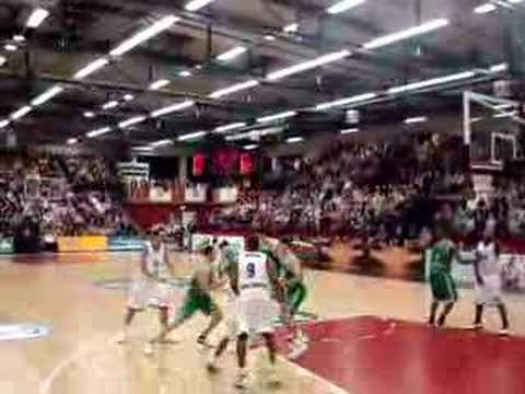 E.J. Rowland ganz stark