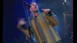 R.E.M. Lotus live in Bologna Paladozza 28 Feb. 1999