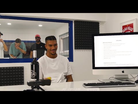 ESTAGIÁRIO EP1 (Ana Tomé, Gerson Ventura, Rodrigo Quaresma)