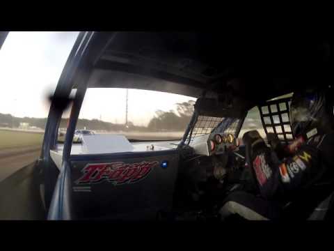 Robert Trapp in car modified sedans heat two lismore boxing day 2016