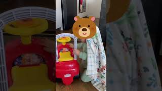 こっそりお菓子食べてる #shorts  #海外在住ママ #1歳児 #お菓子 #こっそり #赤ちゃんのいる生活