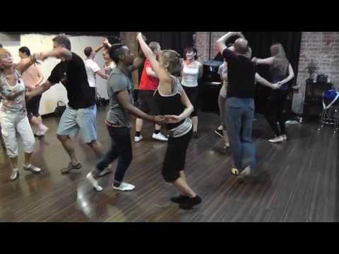 Yoandy Villaurrutia - Salsa Intermediate 06.08.13