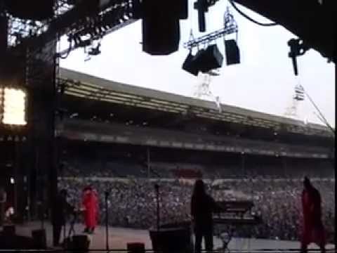 Rozalla opening for Michael Jackson at Wembely Stadium.