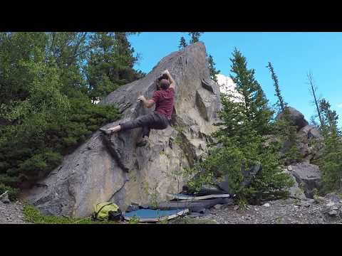 Overhang Boulder Traverse, V1/2, Hoodoo Creek Bouldering, Alberta, Canada