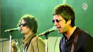 In The Heat Of The Moment - Noel Gallagher&#39;s High Flying Birds (Lollapalooza Chile 2016)