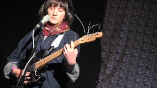 Cate Le Bon - "Falcon Eyed" (Live at WFUV)