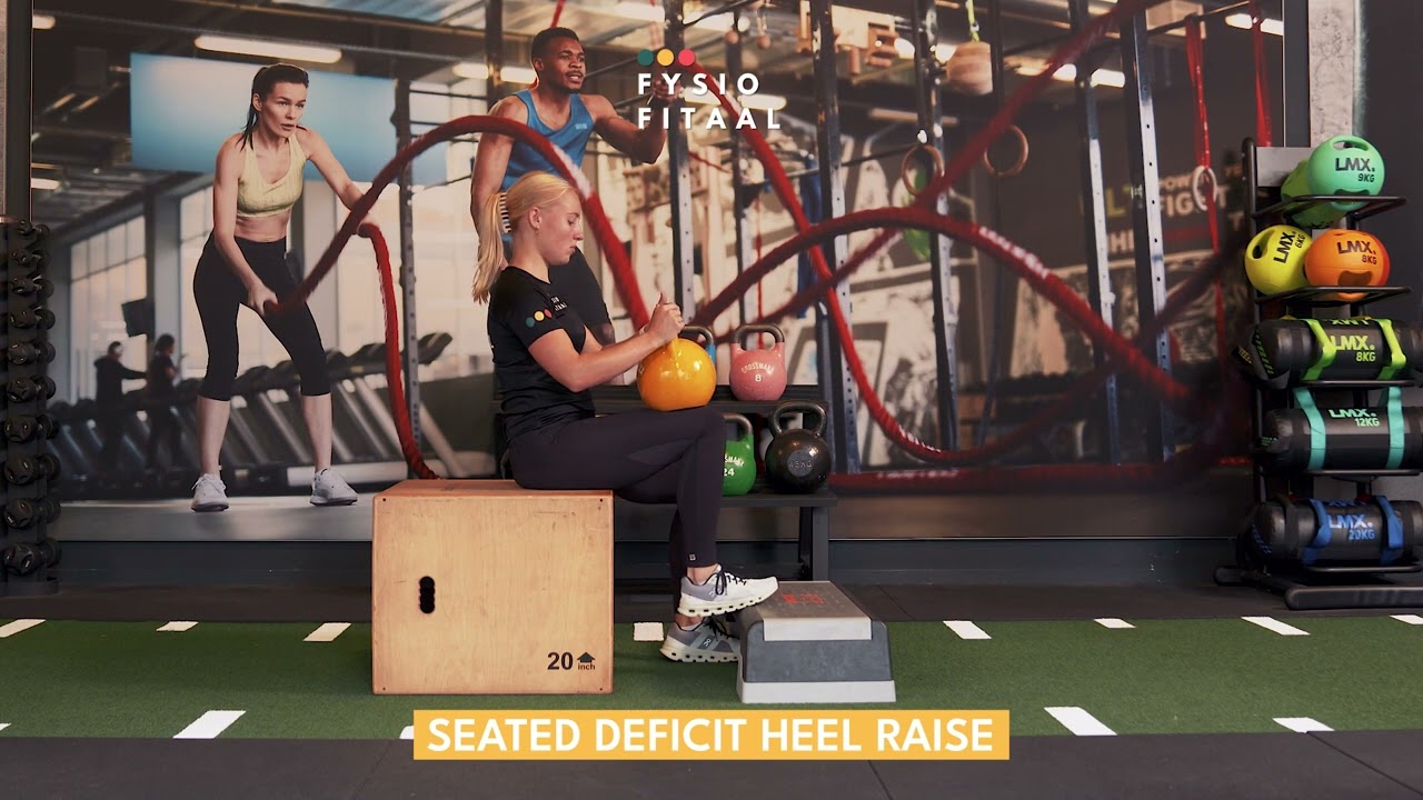 Video thumbnail: Seated deficit heel raise — instructievideo