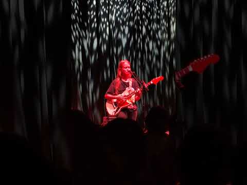 Alice Phoebe Lou North American tour 2024 - Velvet Mood