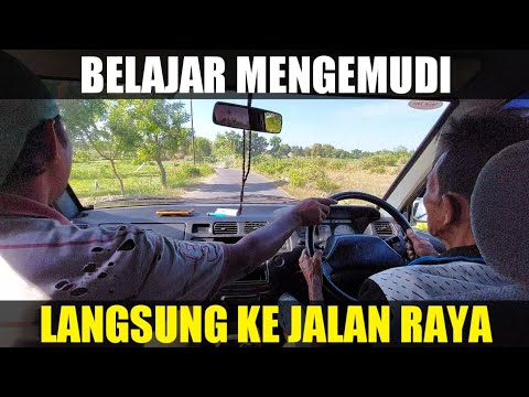 Mbah Belajar Nyetir Mobil, Nyali Besar Langsung Nyetir Dijalan Raya