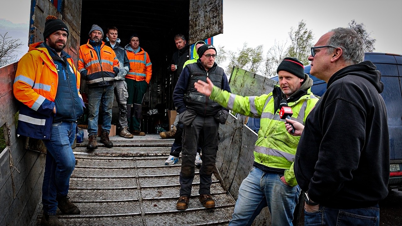 Irish farmers give their reasons why they are blocking the highway