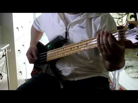 I want out(Helloween)  Bass cover (With Killer IMPULSS black rose reissue)