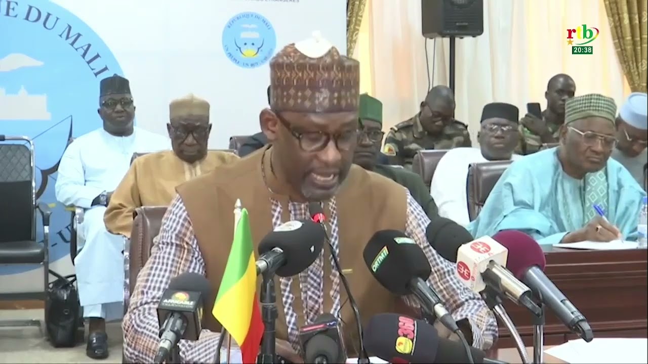AES Actualités : Le ministre des Affaires Étrangères du Mali échange avec les diplomates