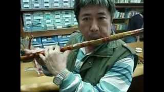 4-17-12 Taiwanese music store - Chinese flute