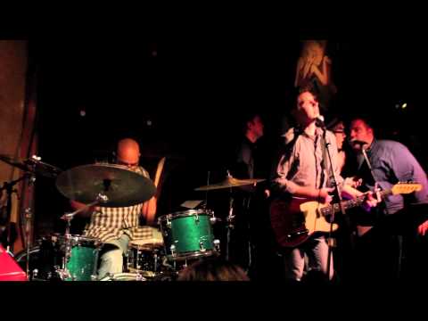 Dave Pittenger and band - Free Falling live