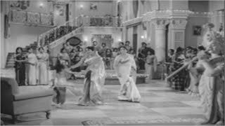 Download lagu Iru Kodugal – Punnagai Mannan Poo Vizhi Kannan – EDITED – இரு கோடுகள் –புன்னகை மன்னன் பூ விழி கண்ணன் mp3 Download lagu Iru Kodugal – Punnagai Mannan Poo Vizhi Kannan – EDITED – இரு கோடுகள் –புன்னகை மன்னன் பூ விழி கண்ணன் mp3