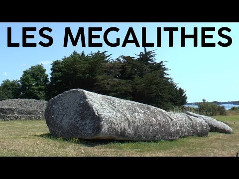 LES MEGALITHES (Menhirs - Dolmens...)