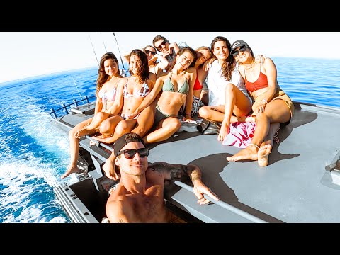 BOAT PARTY With The Crew And MY NEW NEIGHBOURS!! - Ep 242