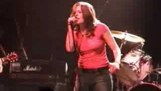 The Donnas - Too Bad About Your Girl (Live)