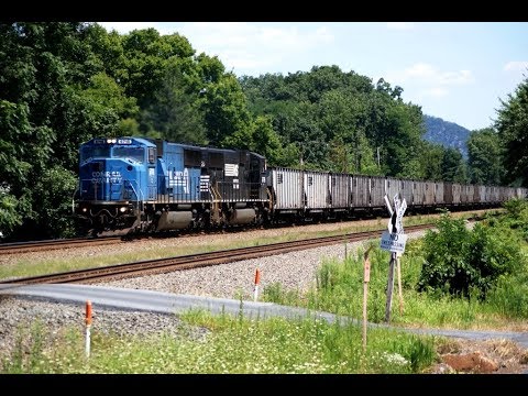 NS 591 on the NS PITL with NS 6718 leading (2011)