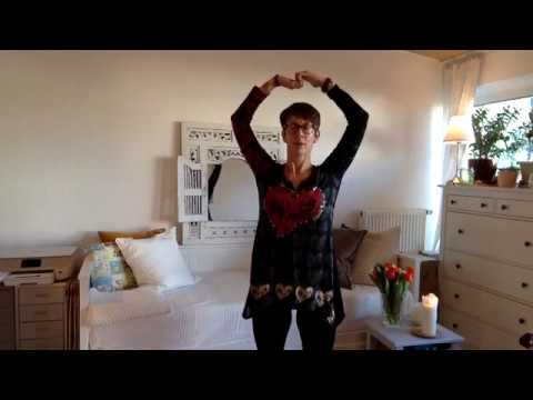 Yoga-Übungen zum Öffnen des Herz- und Atemraumes mit Kiria Vandekamp