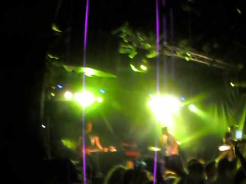 MODESTEP-Louder (FluxPavilion&DoctorP Remix) @ Concorde 2 Brighton
