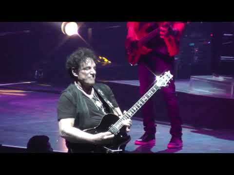 Journey "Who's Crying Now" live 5/21/18 (10) Hartford,CT Tour Opener