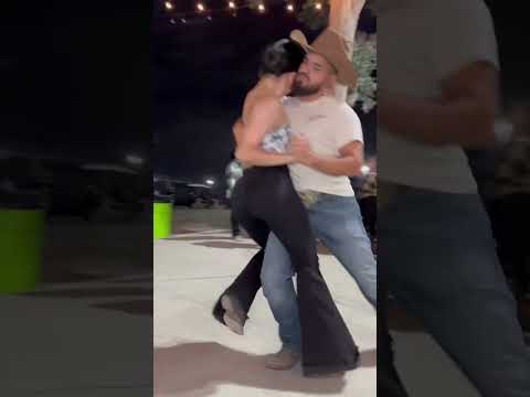 Que piensas ? 😭🤣 #celeste #huapangos #musica #music #cumbia #vallenato #bailes #parati #baile #fyp