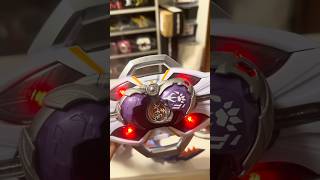 #仮面ライダーマイス イーグルフレームに変身