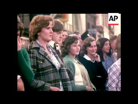 DE VALERA FUNERAL - COLOUR