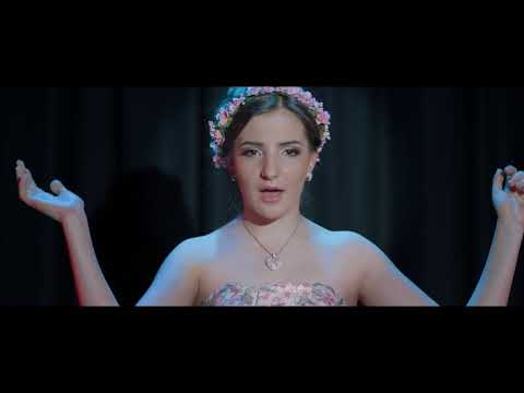 Color You -  Sofia Kutsenko - by Oscar Sisto