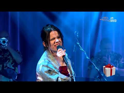 eM Band & Wiola Malchar - Toxic