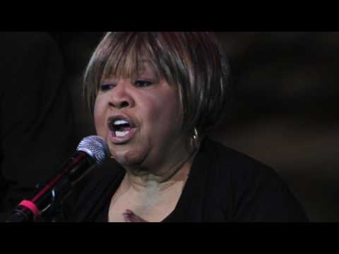 Mavis Staples - See That My Grave Is Kept Clean