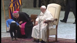 Vatican Connections: How the pope reacted to the child who stole the show