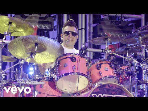 Matute - Rockotitlán (Quinceañera World Tour)