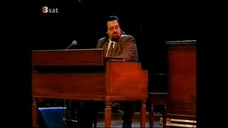 Speak Softly (Love Love Theme From The Godfather) - Joey DeFrancesco Trio 1999