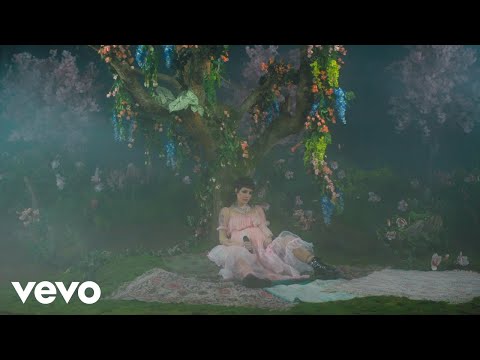 Video thumbnail for Darling (Live)