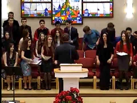 12 25 14 PM Craciun, Corul de Tineri si Corul de Clopotei