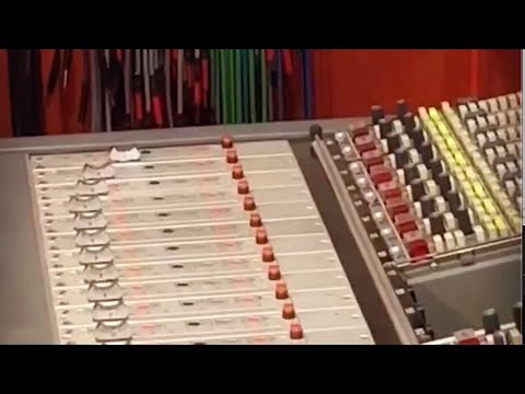 Brian May: Feels great to be back in the studio 24/11/2022