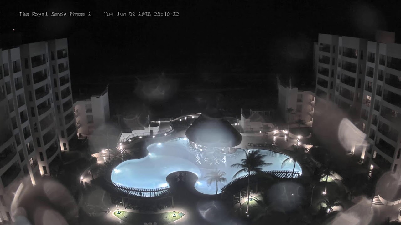 Live webcam view of Resort de playa The Royal Sands