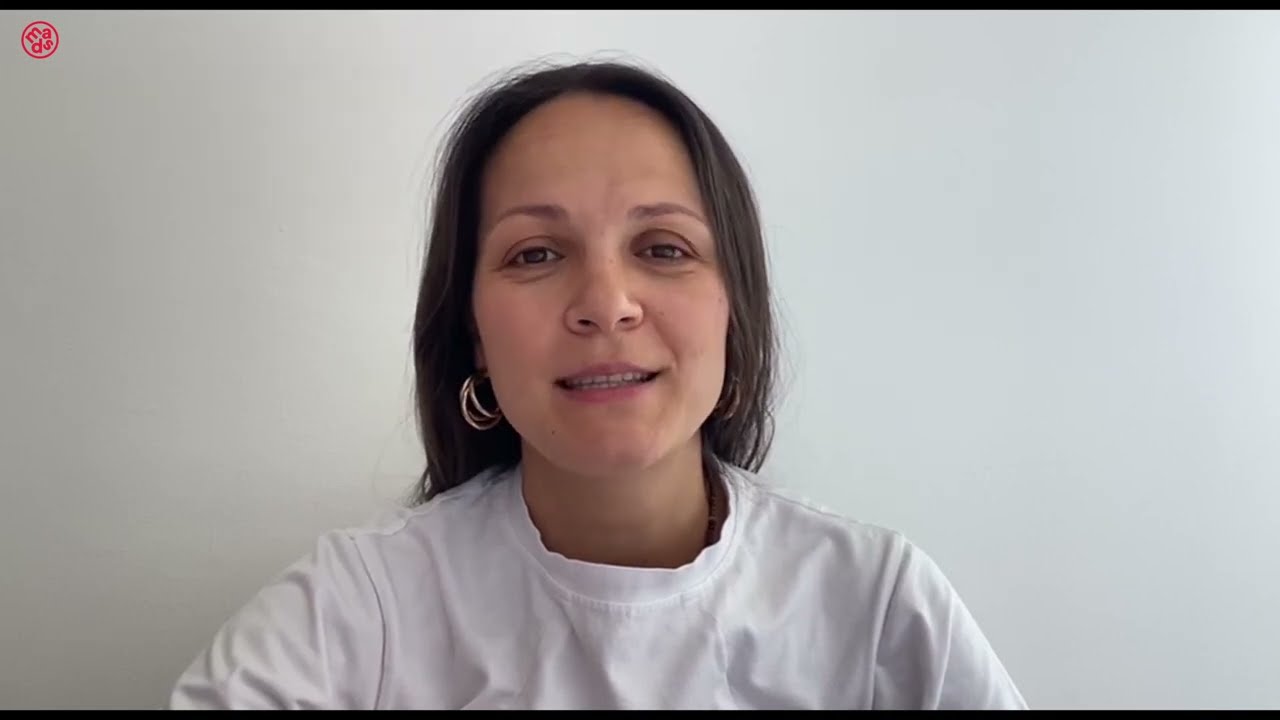 Запустить видео