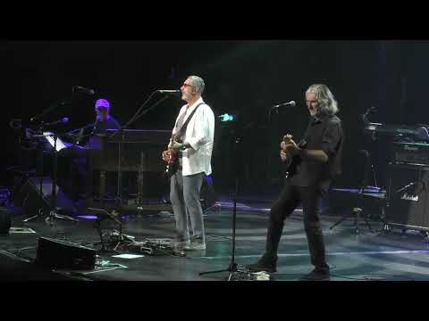 Dire Straits Legacy live in Tulsa (OK), Skateaway