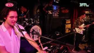 Jett Rebel - Sleep Overs (live @ BNN That&#39;s Live)