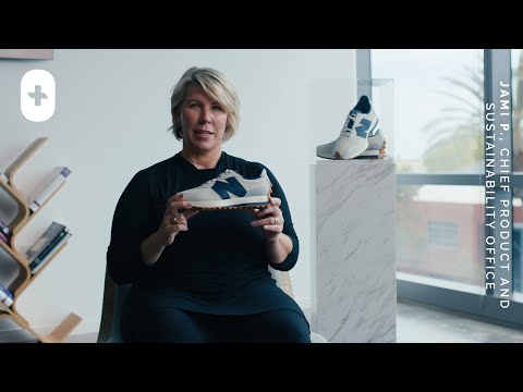 New Balance 327 | FIGS Scrubs