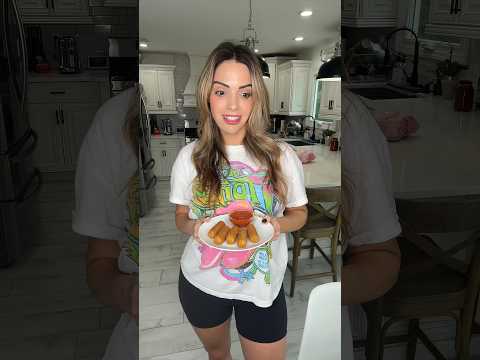 Have you ever heard of Pizza Crunchers?! #momlife #momcomedy #shorts #schoollunch