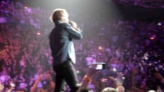 bon jovi bed of rosesWITH LUCKY GIRL montreal mar 20.MPG