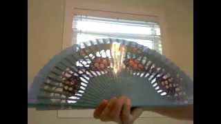 How to open and close a fan like a pro.