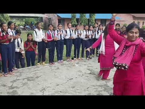 विद्यालयको तिज विशेष कार्यक्रममा मेडमहरुको नाच 