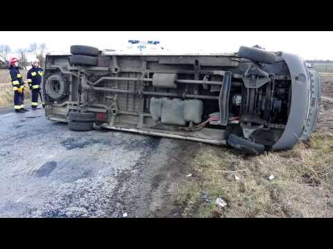 Wypadek busa na trasie Halinówka - Łubki