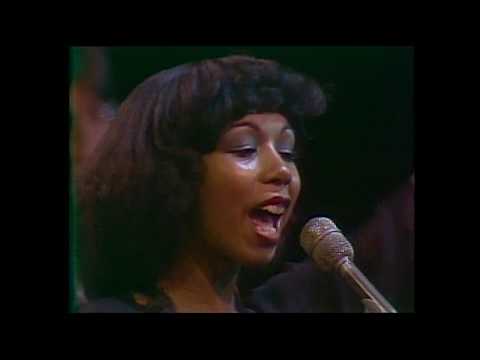 𝐂𝐡𝐢𝐜 - 𝐋𝐞 𝐅𝐫𝐞𝐚𝐤 - 𝐎𝐟𝐟𝐢𝐜𝐢𝐚𝐥 𝐕𝐢𝐝𝐞𝐨 𝟏𝟗𝟕𝟖