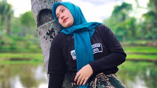 Download lagu IDAMAN PISAN INIMAH‼️NENG ULPAH JANDA DESA CANTIK BERUSAHA TEGAR MENJADI TULANG PUNGGUNG KELUARGA mp3 Download lagu IDAMAN PISAN INIMAH‼️NENG ULPAH JANDA DESA CANTIK BERUSAHA TEGAR MENJADI TULANG PUNGGUNG KELUARGA mp3